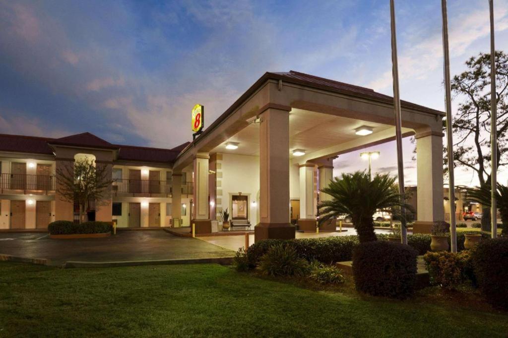 Super 8 By Wyndham Baton Rouge/I-12 Hotel Kültér fotó